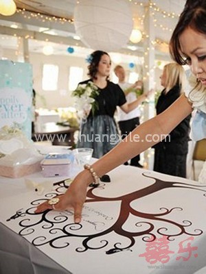 Our Wedding Tree Thumprint Guestbook